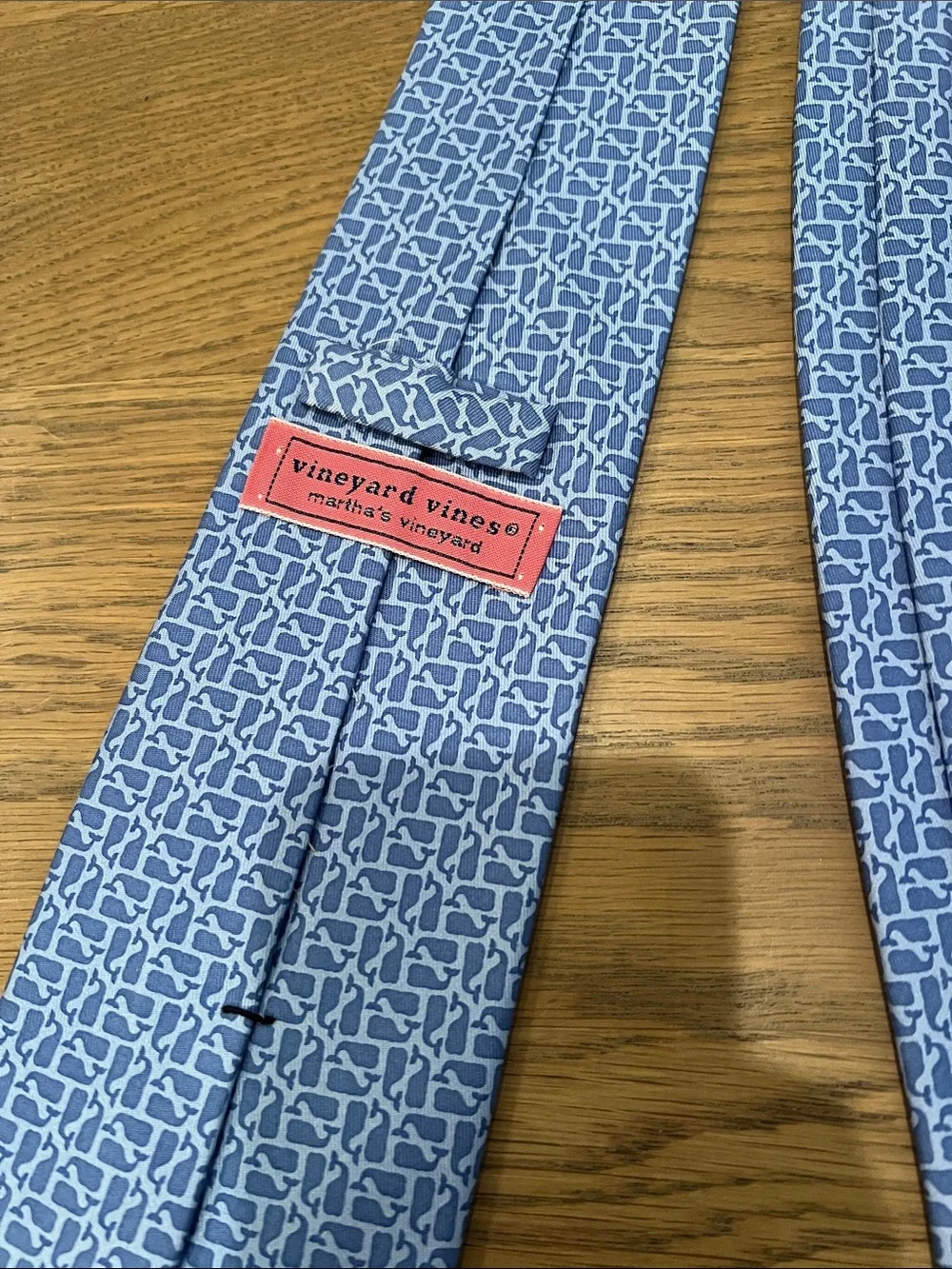 Vineyard Vines classic light